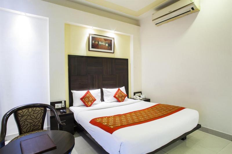 Ratnawali - A Vegetarian Heritage Hotel ชัยปุระ ภายนอก รูปภาพ