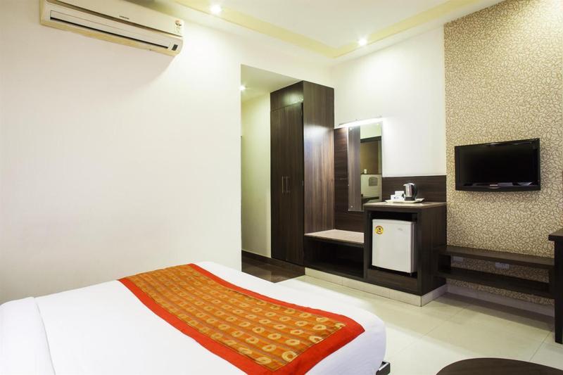 Ratnawali - A Vegetarian Heritage Hotel ชัยปุระ ภายนอก รูปภาพ